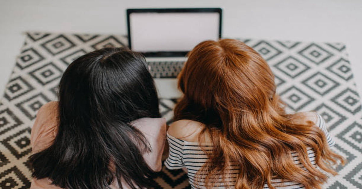 Social Media Girls Forum