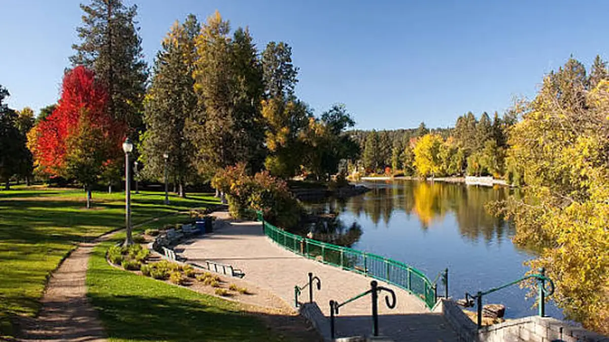 Things to Do in Bend Oregon: 25 Local-Approved Picks