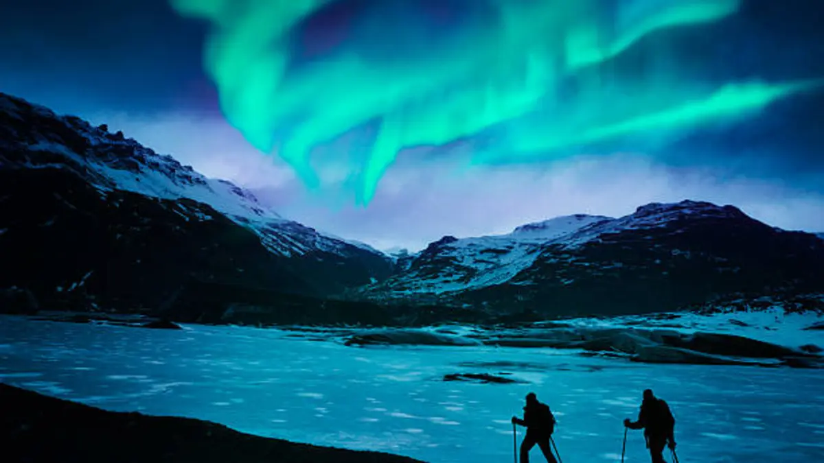 Iceland Northern Lights Tour: Best Options, Prices & Timing