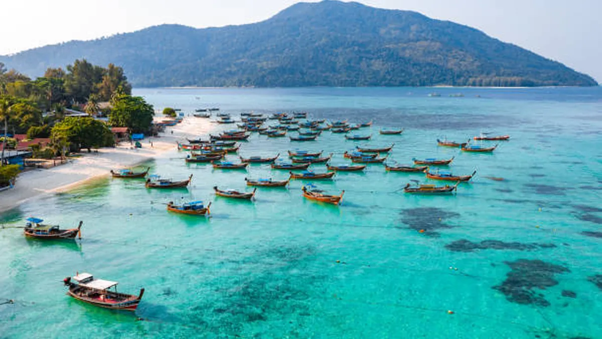 Koh Lipe Monsoon Season Guide: Rain, Ferries & What to Expect